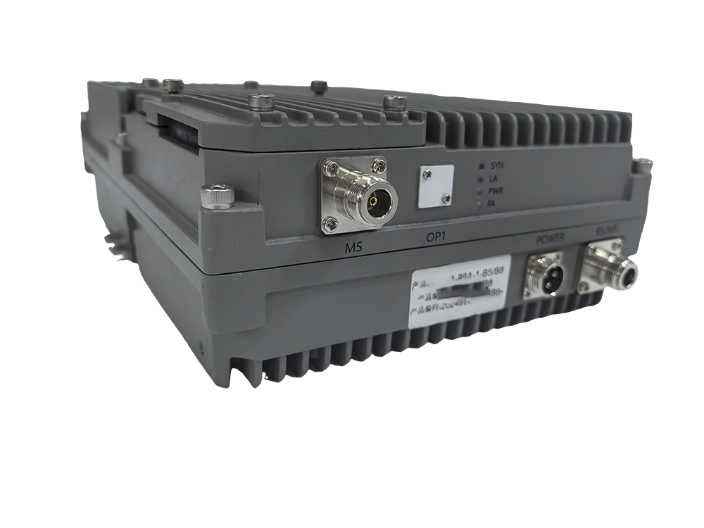  龙沙三频手机信号接收器2000㎡